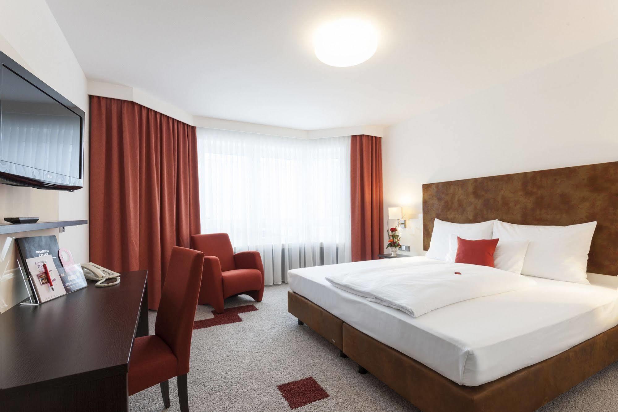 Zeller'S Quartier Hotel Königsbrunn Exterior foto