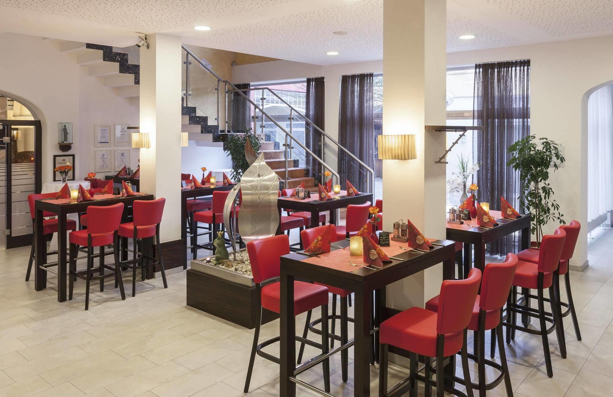 Zeller'S Quartier Hotel Königsbrunn Exterior foto
